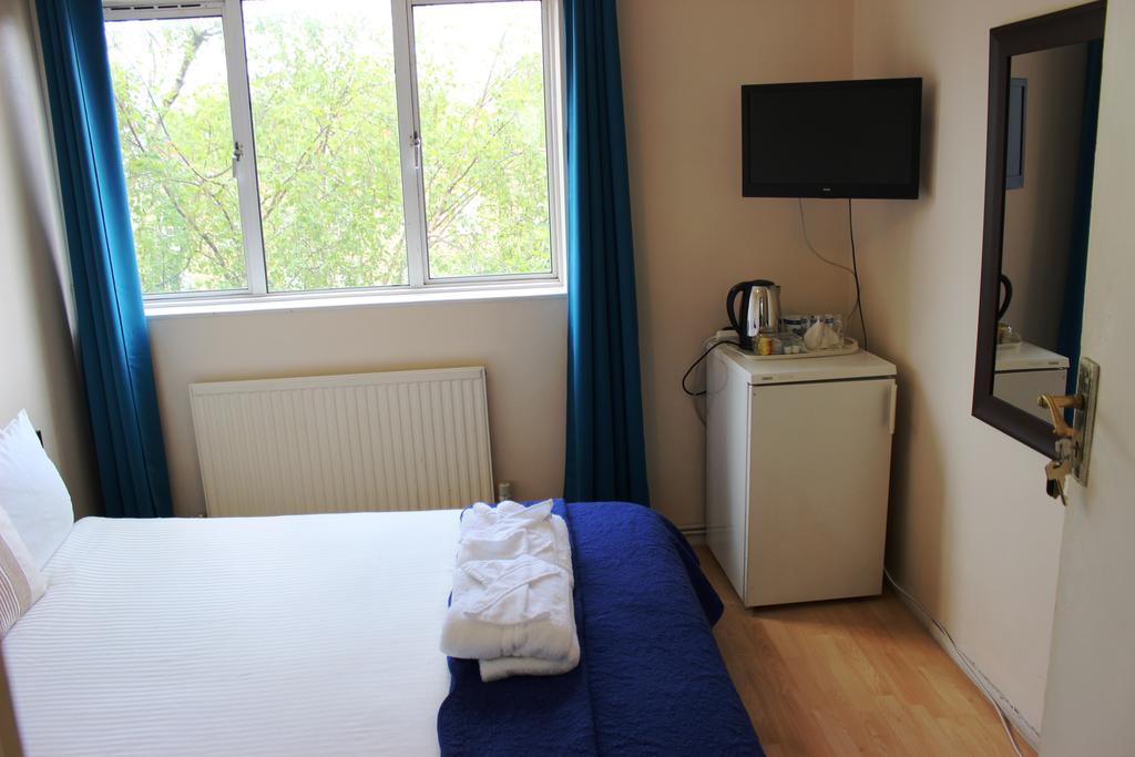 Commercial Road Homestay Londen Kamer foto